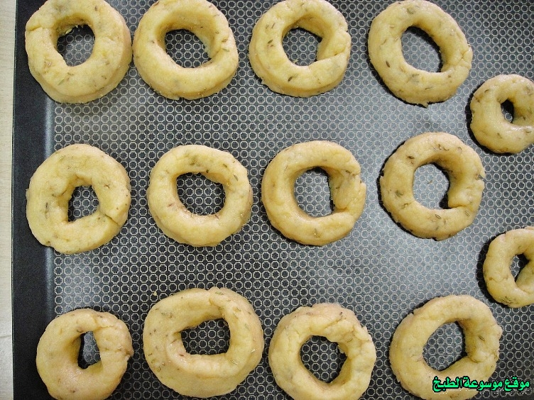 http://photos.encyclopediacooking.com/image/recipes_pictures-algerian-biscuits-eid-cookies-recipe4.jpg