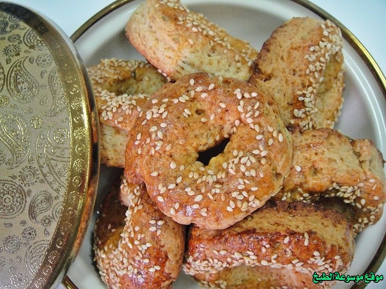 http://photos.encyclopediacooking.com/image/recipes_pictures-algerian-biscuits-eid-cookies-recipe7.jpg