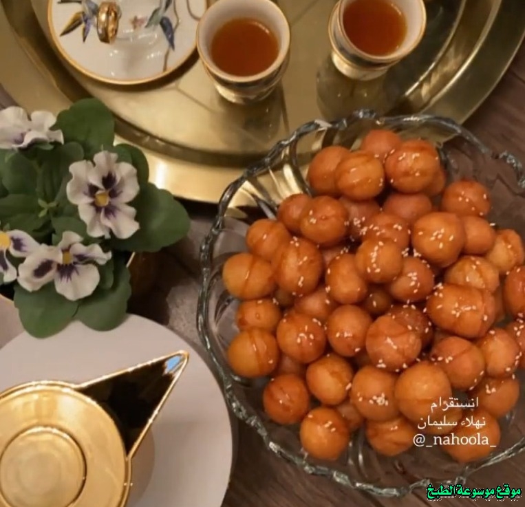 http://photos.encyclopediacooking.com/image/recipes_pictures-arabic-dessert-luqaimat-recipe.jpg