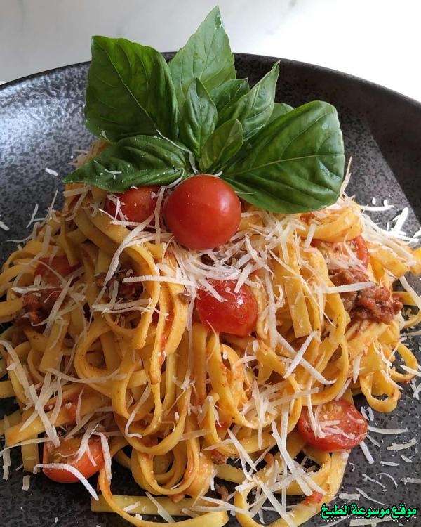 http://photos.encyclopediacooking.com/image/recipes_pictures-arabic-fettuccine-pasta-recipes-homemade7.jpg