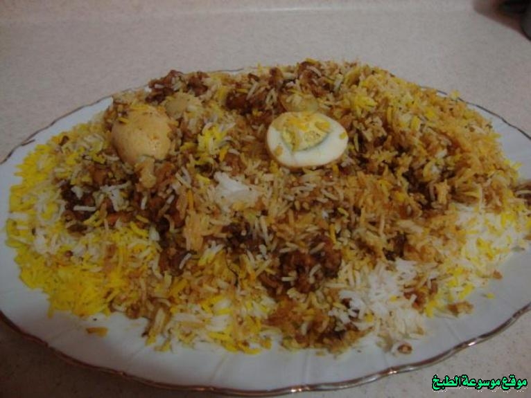 http://photos.encyclopediacooking.com/image/recipes_pictures-bahrain-robyan-machboos-recipe.jpg