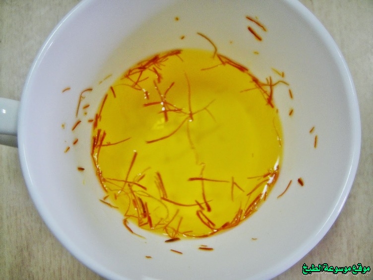 http://photos.encyclopediacooking.com/image/recipes_pictures-bahraini-dessert-halwa-recipe3.jpg