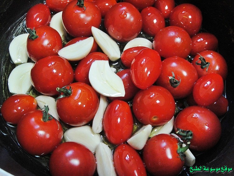 http://photos.encyclopediacooking.com/image/recipes_pictures-baked-rice-with-confit-tomatoes-recipe3.jpg