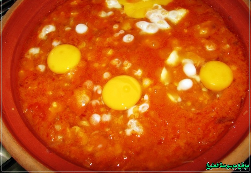 http://photos.encyclopediacooking.com/image/recipes_pictures-breakfast-recipes-with-eggs-and-%D8%B7%D8%B1%D9%8A%D9%82%D8%A9-%D8%B9%D9%85%D9%84-%D8%B7%D8%A7%D8%AC%D9%86-%D9%81%D9%88%D9%84-%D8%A8%D8%A7%D9%84%D8%A8%D9%8A%D8%B6-%D9%88%D8%A7%D9%84%D8%B7%D9%85%D8%A7%D8%B7%D9%85-%D9%81%D9%8A-%D8%A7%D9%84%D9%81%D8%B1%D9%86-%D8%A8%D8%A7%D9%84%D8%B5%D9%88%D8%B1-%D8%AE%D8%B7%D9%88%D8%A9-%D8%A8%D8%AE%D8%B7%D9%88%D8%A98.jpg
