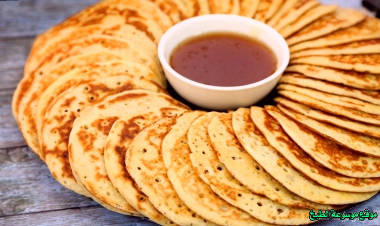 http://photos.encyclopediacooking.com/image/recipes_pictures-emirati-chebab-bread-recipe-traditional-food-in-uae.jpg