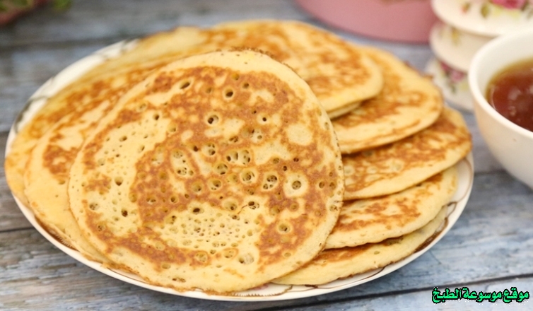 http://photos.encyclopediacooking.com/image/recipes_pictures-emirati-chebab-bread-recipe-traditional-food-in-uae9.jpg