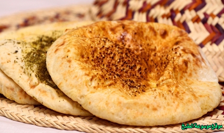 http://photos.encyclopediacooking.com/image/recipes_pictures-emirati-khameer-bread-recipe-traditional-food-in-uae9.jpg