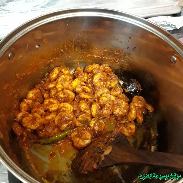 http://photos.encyclopediacooking.com/image/recipes_pictures-emirati-shrimp-rubyan-kabsa-recipe11.jpg