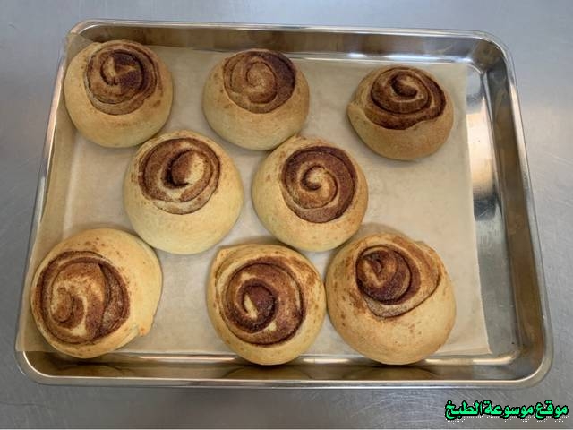 http://photos.encyclopediacooking.com/image/recipes_pictures-how-to-make-cinnamon-rolls-in-arabic-recipes-%D8%B7%D8%B1%D9%8A%D9%82%D8%A9-%D8%B9%D9%85%D9%84-%D8%B3%D9%8A%D9%86%D8%A7%D8%A8%D9%88%D9%86-%D9%84%D8%B0%D9%8A%D8%B0-%D9%88%D9%87%D8%B4-%D8%A8%D8%A7%D9%84%D8%B5%D9%88%D8%B16.jpg