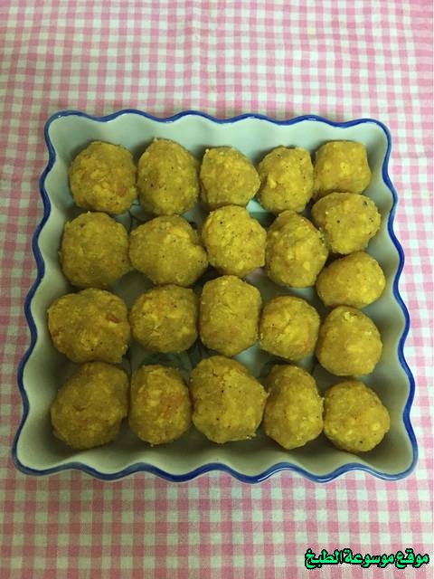 http://photos.encyclopediacooking.com/image/recipes_pictures-how-to-make-laddu-in-arabic-recipes-%D8%B7%D8%B1%D9%8A%D9%82%D8%A9-%D8%B9%D9%85%D9%84-%D8%AD%D9%84%D8%A7%D9%88%D8%A9-%D8%A7%D9%84%D9%84%D8%AF%D9%88-%D8%A7%D9%84%D9%87%D9%86%D8%AF%D9%8A-%D8%A7%D9%84%D8%A7%D8%B5%D9%84%D9%8A-%D8%A7%D9%84%D8%AD%D9%84%D9%89-%D8%A7%D9%84%D9%87%D9%86%D8%AF%D9%8A-%D8%A7%D9%84%D8%A7%D8%B5%D9%81%D8%B1-%D9%84%D8%B0%D9%8A%D8%B0-%D9%88%D9%87%D8%B4-%D8%A8%D8%A7%D9%84%D8%B5%D9%88%D8%B1.jpg