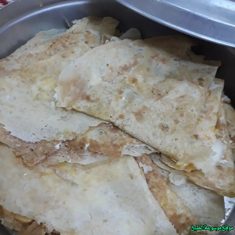 http://photos.encyclopediacooking.com/image/recipes_pictures-khubz-emirati-regag-bread-recipe.jpg