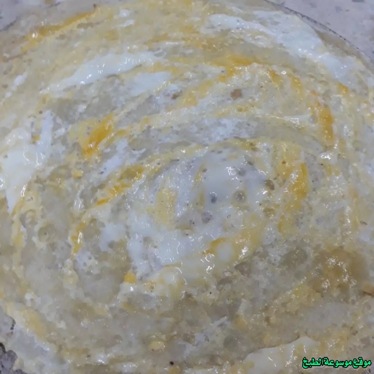 http://photos.encyclopediacooking.com/image/recipes_pictures-khubz-emirati-regag-bread-recipe14.jpg