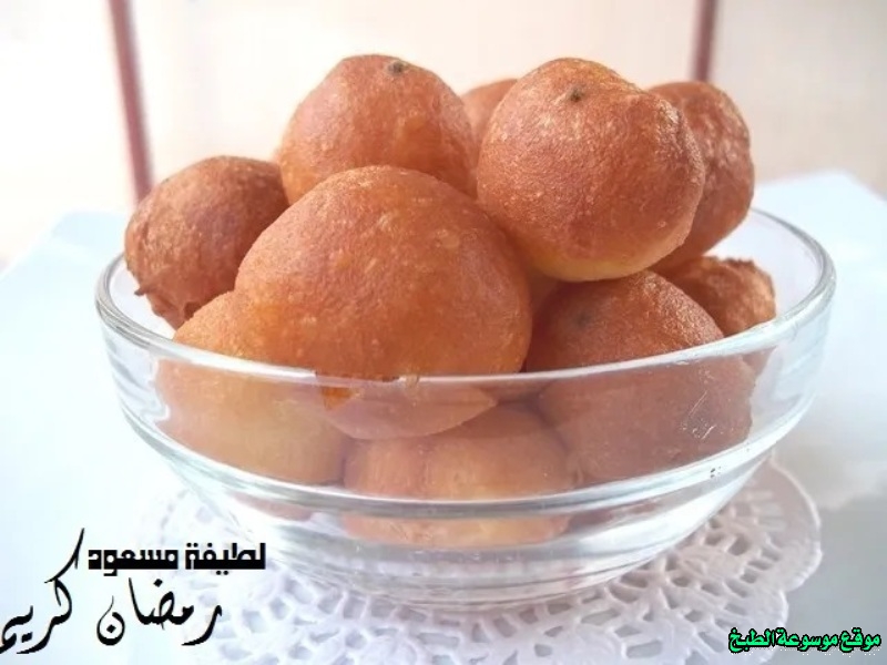 http://photos.encyclopediacooking.com/image/recipes_pictures-luqaimat-emirati-recipe8.jpg