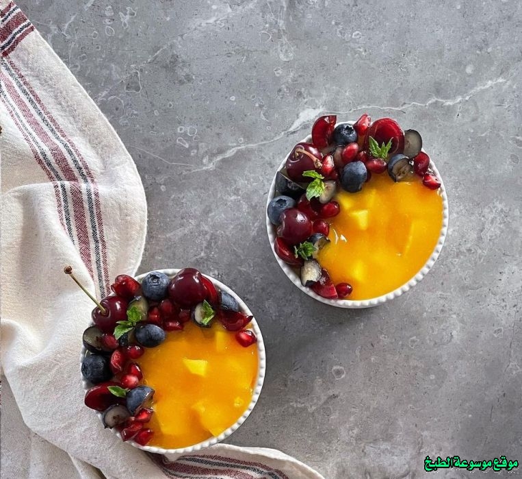 http://photos.encyclopediacooking.com/image/recipes_pictures-mango-trifle-with-custard-recipe.jpg