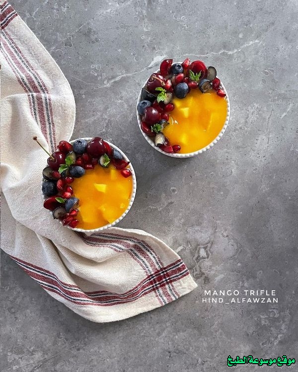 http://photos.encyclopediacooking.com/image/recipes_pictures-mango-trifle-with-custard-recipe10.jpg