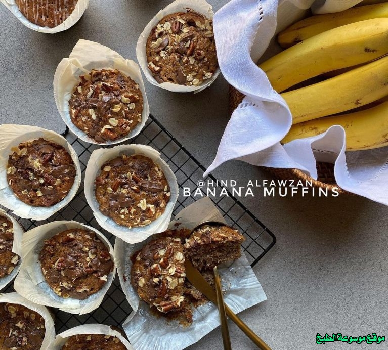 http://photos.encyclopediacooking.com/image/recipes_pictures-oatmeal-banana-muffins-recipe.jpg