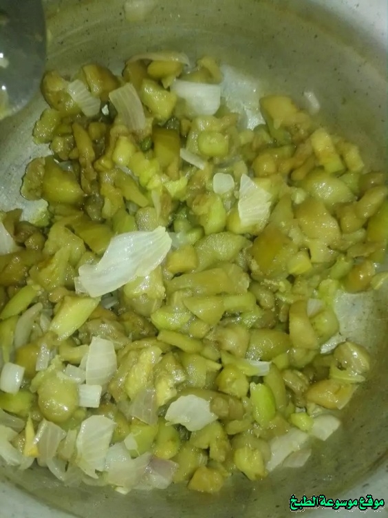 http://photos.encyclopediacooking.com/image/recipes_pictures-sudanese-eggplant-salad-al-aswad-recipe3.jpg