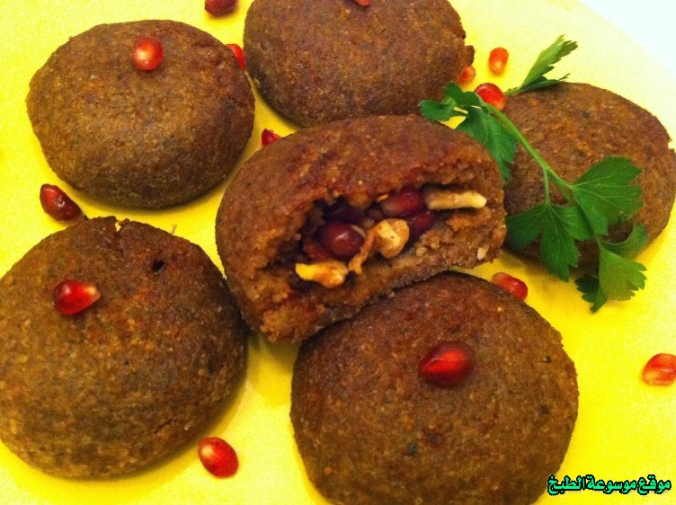 http://photos.encyclopediacooking.com/image/recipes_pictures-syrian-grilled-kibbeh-meshwi-yeh-recipe19.jpg