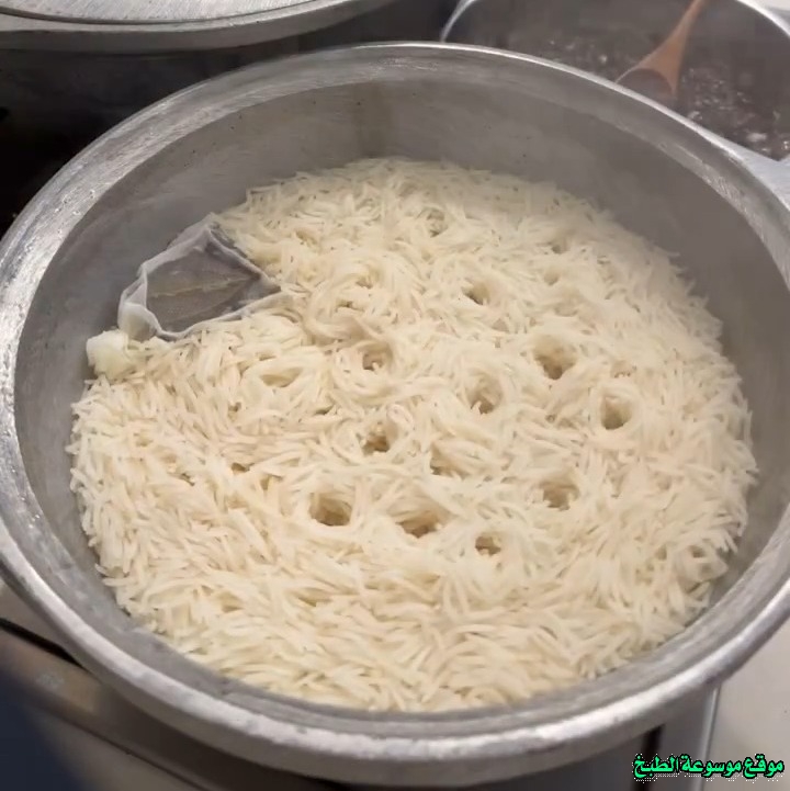 http://photos.encyclopediacooking.com/image/recipes_pictures-white-rice-recipe-saudi-arabia-in-arabic14.jpg