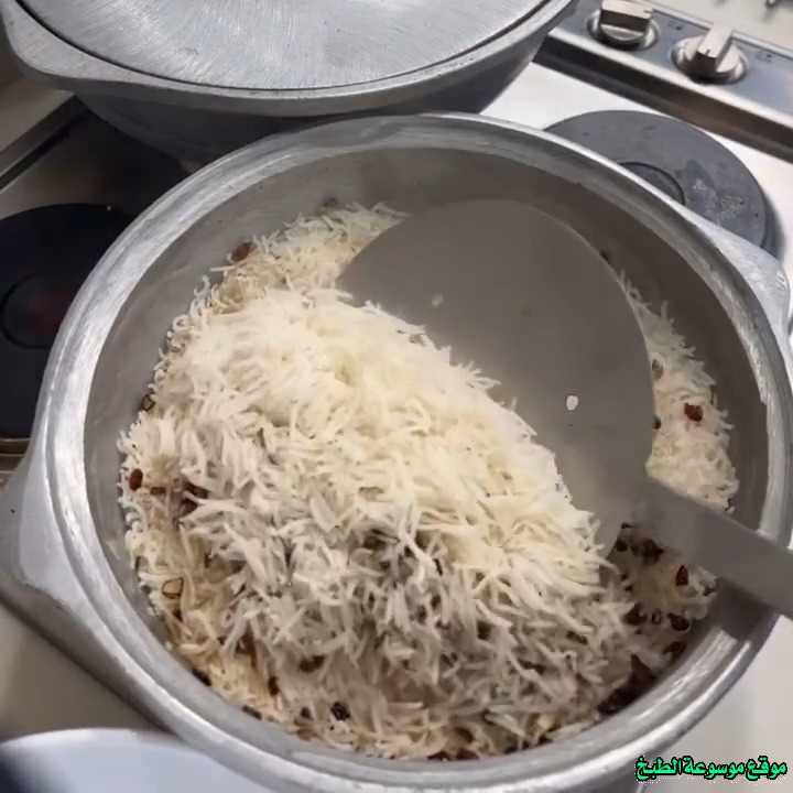 http://photos.encyclopediacooking.com/image/recipes_pictures-white-rice-recipe-saudi-arabia-in-arabic21.jpg