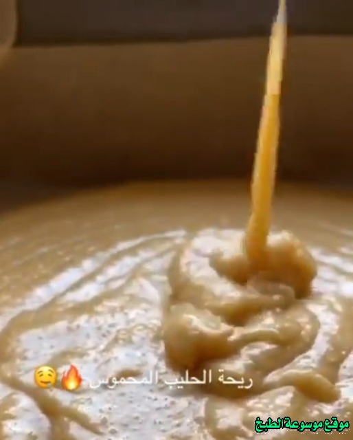 http://photos.encyclopediacooking.com/image/recipes_pictureshow-to-make-saudi-arabian-caramel-basbousa-recipe-in-arabic4.jpg