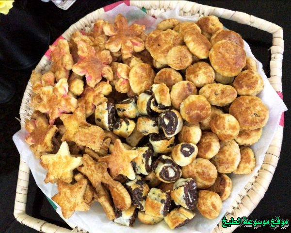 http://photos.encyclopediacooking.com/image/recipes_picturesiraqi-kleicha-recipe-traditional-food-in-iraq35.jpg