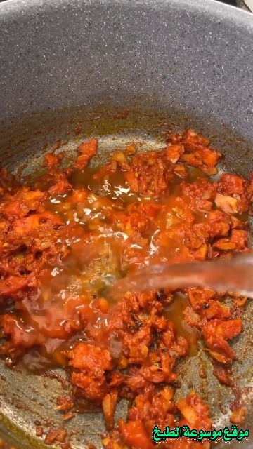 http://photos.encyclopediacooking.com/image/recipes_picturesiraqi-kubbeh-soup-recipe18.jpg