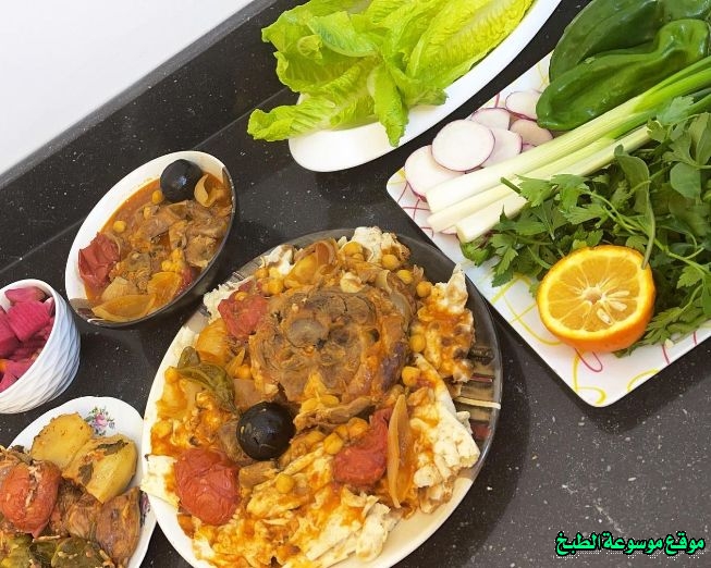 http://photos.encyclopediacooking.com/image/recipes_picturesiraqi-lamb-tashreeb-recipe21.jpg